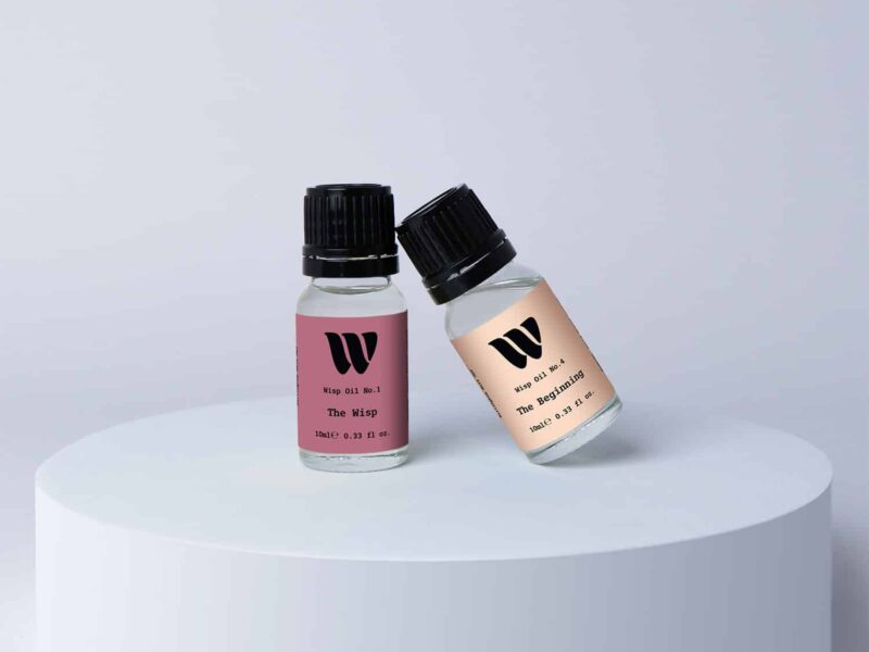 Duo bottles of the 10ml Wisp home fragrance oil No.1 The Wisp which has notes of amber, jasmine, coconut and bergamot, and No.4 The Beginning which has notes of sage, lemon and sea salt. A perfect gift set for birthday and christmas.