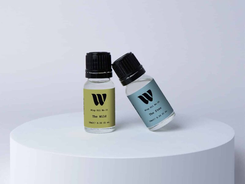 Duo bottles of the 10ml Wisp home fragrance oil No.11 The Wild which has notes of floral lily of the valley and persimmon, and No.25 The Free which has notes of fresh bergamot, lemon and Jasmine. A perfect gift set for birthday and christmas.